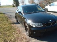 Gebraucht BMW 116 116 PS (85 kW) 2004 Schwarz Kleinwagen