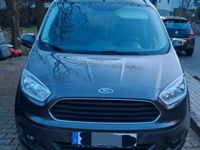 Gebraucht Ford Tourneo Courier Titanium 101 PS (74 kW) 2018 Grau Van / Kleinbus