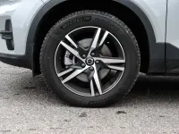 Gebraucht Volvo XC40 Plus 197 PS (144 kW) 2023 Vapour grey / metallic SUV
