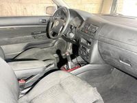 Gebraucht VW Golf IV 104 PS (76 kW) 2002 Silber Kleinwagen