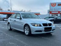 Gebraucht BMW 320 150 PS (110 kW) 2005 Silber Limousine