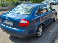 Gebraucht Audi A4 Basis 131 PS (96 kW) 2002 Blau Limousine