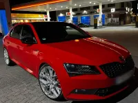 Gebraucht Skoda Superb SportLine 462 PS (339 kW) 2017 Rot Limousine