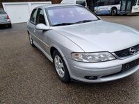 Gebraucht Opel Vectra Comfort 101 PS (74 kW) 2002 Grau Limousine