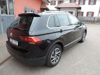 Gebraucht VW Tiguan Sound 150 PS (110 kW) 2017 Schwarz SUV
