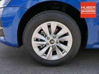 Neu Skoda Octavia Selection 150 PS (110 kW) 2025 Raceblau metallic Kombi