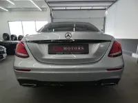 Gebraucht Mercedes E220 AMG 194 PS (142 kW) 2020 Silber Limousine