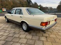 Gebraucht Mercedes 380 204 PS (150 kW) 1983 Gelb Limousine
