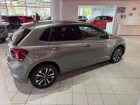 Gebraucht VW Polo United 95 PS (69 kW) 2021 Limestone grey metallic Kleinwagen
