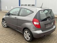 Gebraucht Mercedes A150 95 PS (69 kW) 2009 Mountaingrau Kleinwagen
