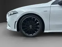 Gebraucht Mercedes A200 AMG 163 PS (119 kW) 2021 Weiß metallic (metallic) Limousine