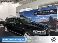 Gebraucht VW Passat Elegance 150 PS (110 kW) 2023 Schwarz perleffekt Kombi