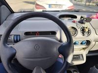 Second-hand Renault Twingo 75 CP (55 kW) 2003 Hatchback