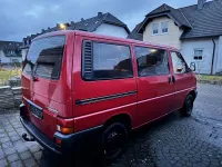 Używany VW Caravelle 110 KM (80 kW) 1996 Czerwony Van
