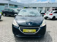Gebraucht Peugeot 208 Access 68 PS (50 kW) 2014 Kleinwagen