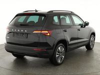 Neu Skoda Karoq Selection 150 PS (110 kW) 2025 Black magic perleffekt SUV