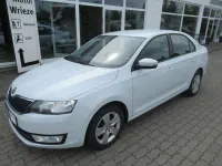 Gebraucht Skoda Rapid Style 90 PS (66 kW) 2016 Weiß Kleinwagen