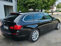 Gebraucht BMW 530 258 PS (189 kW) 2011 Blau Kombi