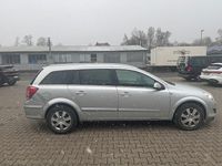 Gebraucht Opel Astra Edition 116 PS (85 kW) 2008 Silber Kombi