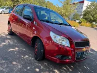Gebraucht Chevrolet Aveo 75 PS (55 kW) 2009 Rot Kleinwagen