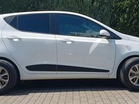 Gebraucht Hyundai H-1 67 PS (49 kW) 2016 Weiß Van / Kleinbus