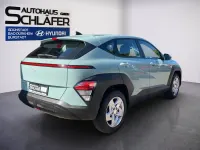 Gebraucht Hyundai Kona Select 139 PS (102 kW) 2025 Mirage green / sol SUV