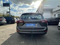 Gebraucht Ford Focus Titanium 120 PS (88 kW) 2022 Grau Kombi