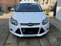 Gebraucht Ford Focus SYNC Edition 140 PS (102 kW) 2014 Weiß Limousine