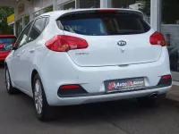 Gebraucht Kia Ceed Attract 99 PS (72 kW) 2014 Weiß Kleinwagen