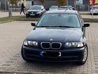 Gebraucht BMW 316 116 PS (85 kW) 2001 Blau Limousine