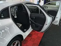 Gebraucht Volvo V40 Kinetic 122 PS (89 kW) 2017 Limousine