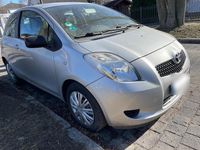 Gebraucht Toyota Yaris 87 PS (63 kW) 2006 Silber Kleinwagen