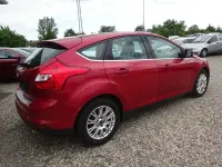Gebraucht Ford Focus Titanium 182 PS (133 kW) 2011 Rot Limousine