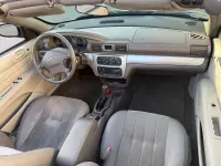Second-hand Chrysler Sebring Cabriolet Limited 203 CP (149 kW) 2007 Argintiu Cabrio