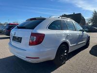 Gebraucht Skoda Superb 170 PS (125 kW) 2013 Weiß Limousine