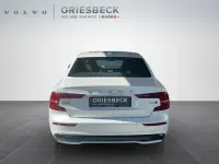 Gebraucht Volvo S60 Ultimate 250 PS (183 kW) 2023 Crystal white pearl / metallic Limousine