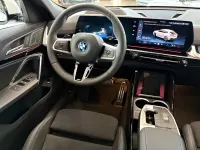 Neu BMW iX2 Performance 150 kW (204 PS) 2026 Alpinweiss iii SUV