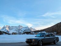 Używany BMW 325 Performance 299 KM (219 kW) 1988 Srebrny Sedan/Limuzyna