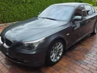Gebraucht BMW 525 197 PS (144 kW) 2007 Grau Limousine