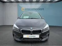 Gebraucht BMW 220 Gran Tourer 190 PS (139 kW) 2022 Schwarz Van / Kleinbus
