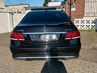 Gebraucht Mercedes E350 AMG line 258 PS (189 kW) 2017 Schwarz Limousine