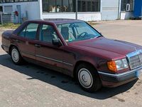 Gebraucht Mercedes E230 1987 Rot Limousine