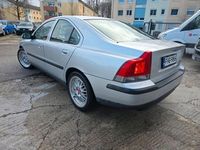 Gebraucht Volvo S60 140 PS (102 kW) 2002 Silber Limousine