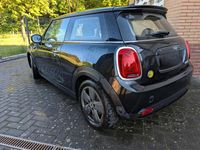 Gebraucht Mini Cooper SE Essential 136 kW (186 PS) 2022 Schwarz Kleinwagen