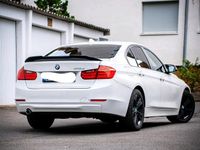 Gebraucht BMW 316 116 PS (85 kW) 2014 Weiß Limousine