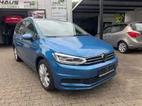 Gebraucht VW Touran Active 150 PS (110 kW) 2022 Blau Van / Kleinbus