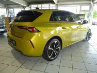 Gebraucht Opel Astra Elegance 110 PS (80 kW) 2023 Kult gelb Kleinwagen