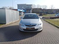 Gebraucht Opel Astra 140 PS (102 kW) 2011 Silber Limousine