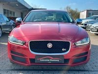 Gebraucht Jaguar XE Portfolio 163 PS (119 kW) 2015 Weinrot Limousine