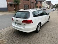 Używany VW Passat 105 KM (77 kW) 2012 Biały Sedan/Limuzyna